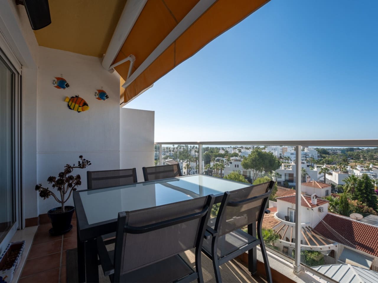 2 soveværelse Lejlighed til salg i Villamartin med swimmingpool garage - € 269.000 (Ref: 9892674)