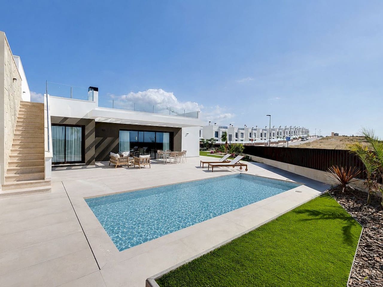 3 bedroom Villa for sale in Muchamiel / Mutxamel with pool - € 595,000 (Ref: 9896888)