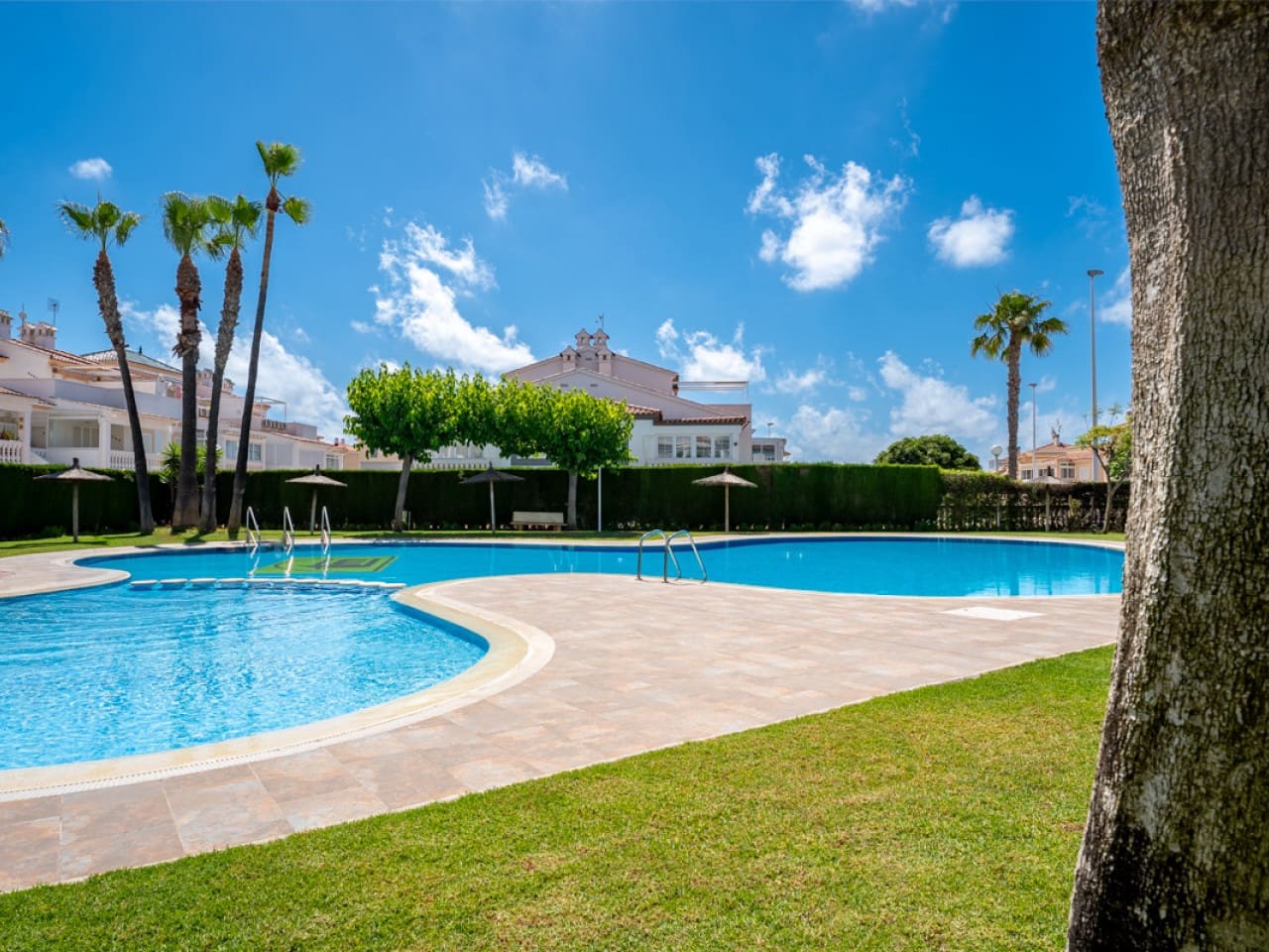 3 sypialnia Dom na sprzedaż w Orihuela Costa z basenem - 349 000 € (Ref: 9911278)