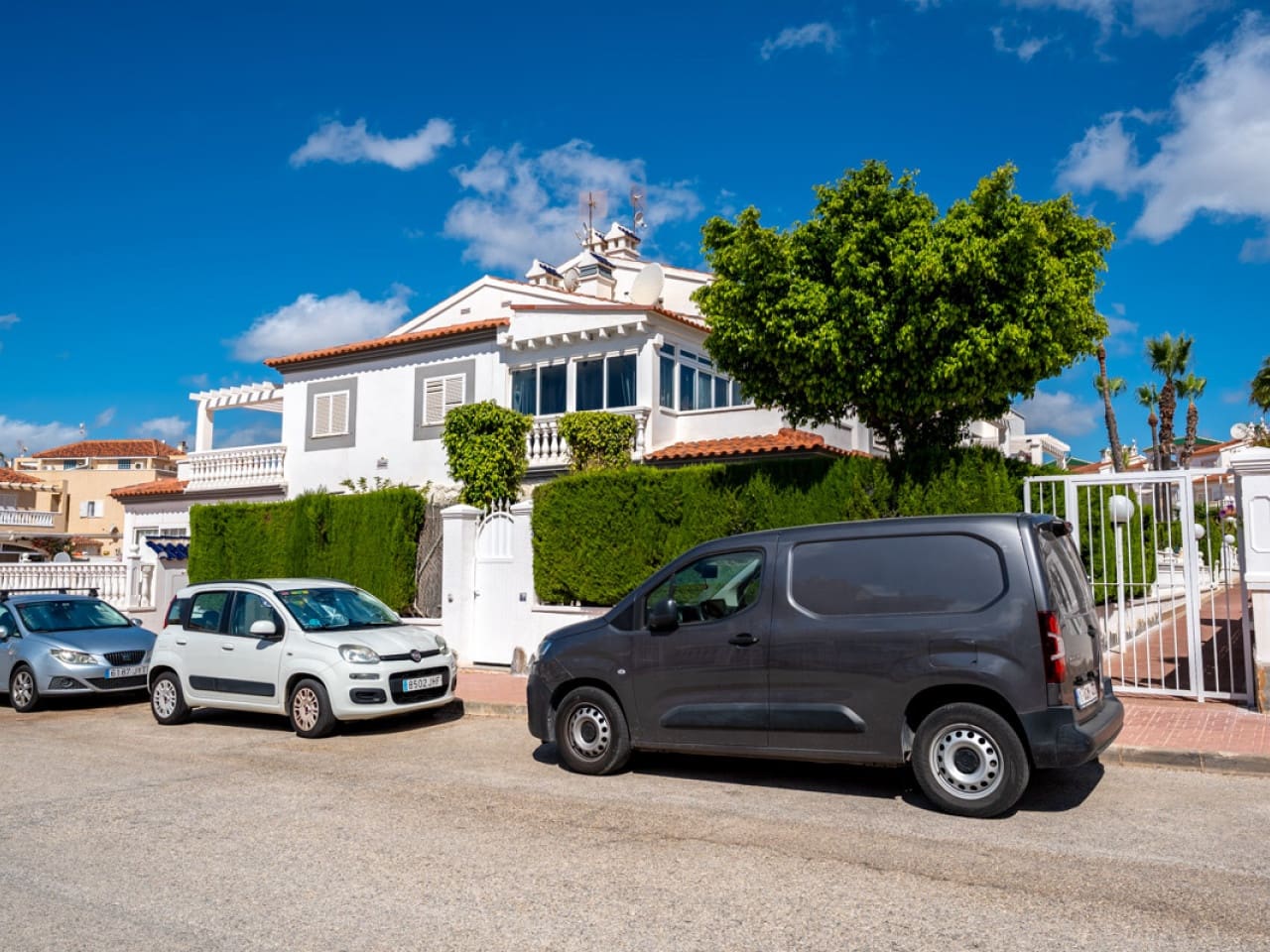 3 sypialnia Dom na sprzedaż w Orihuela Costa z basenem - 349 000 € (Ref: 9911278)