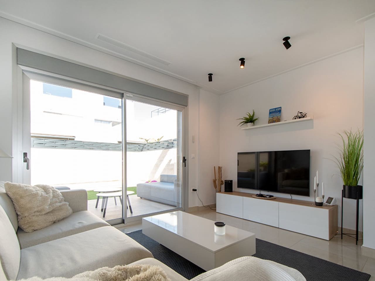 3 Zimmer Villa zu verkaufen in Ciudad Quesada mit Pool - 399.000 € (Ref: 9911279)