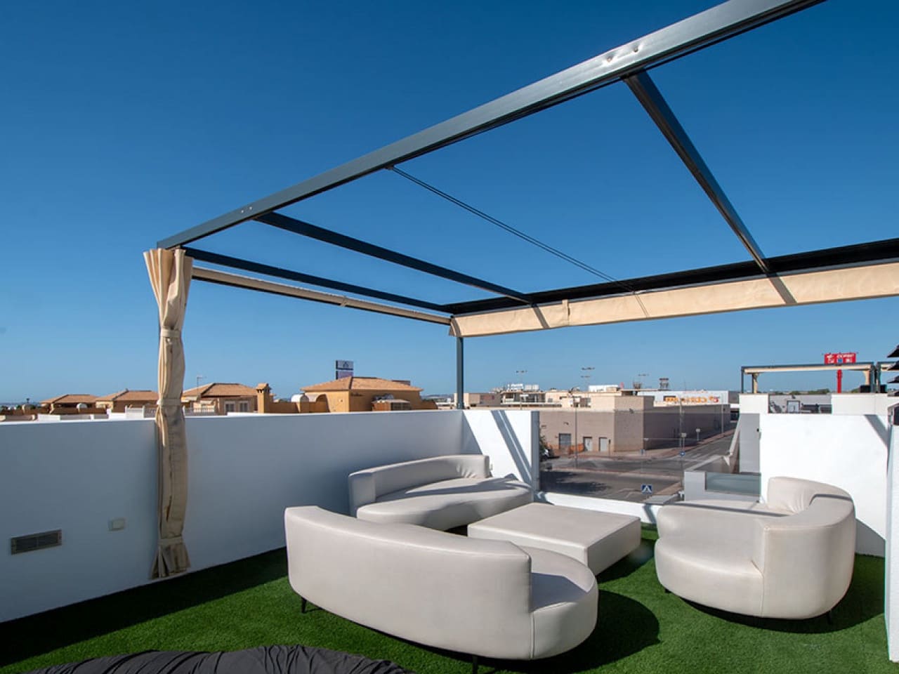3 Zimmer Villa zu verkaufen in Ciudad Quesada mit Pool - 399.000 € (Ref: 9911279)