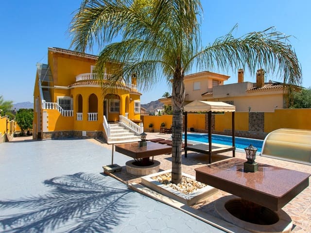 5 sovrum Villa till salu i Orihuela med pool - 490 000 € (Ref: 9922592)
