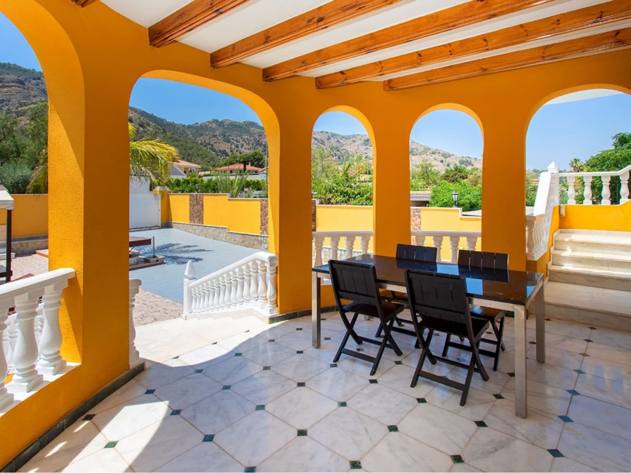 5 quarto Moradia para venda em Orihuela com piscina - 490 000 € (Ref: 9922592)