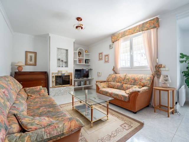 2 Zimmer Villa zu verkaufen in Los Balcones mit Pool - 339.900 € (Ref: 9934451)