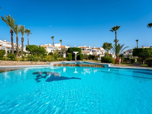 2 Zimmer Villa zu verkaufen in Los Balcones mit Pool - 339.900 € (Ref: 9934451)