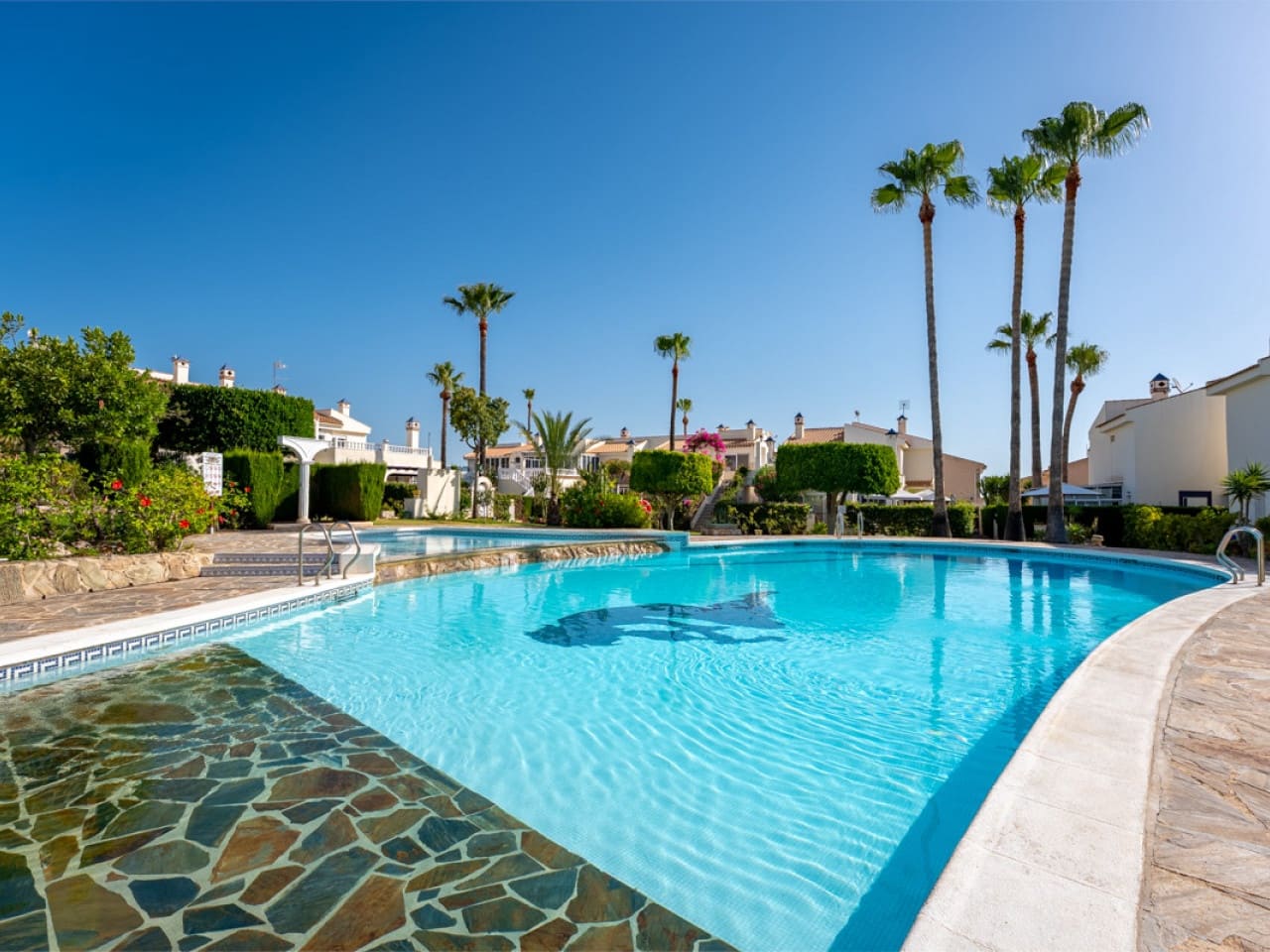 2 soverom Villa til salgs i Los Balcones med svømmebasseng - € 339 900 (Ref: 9934451)