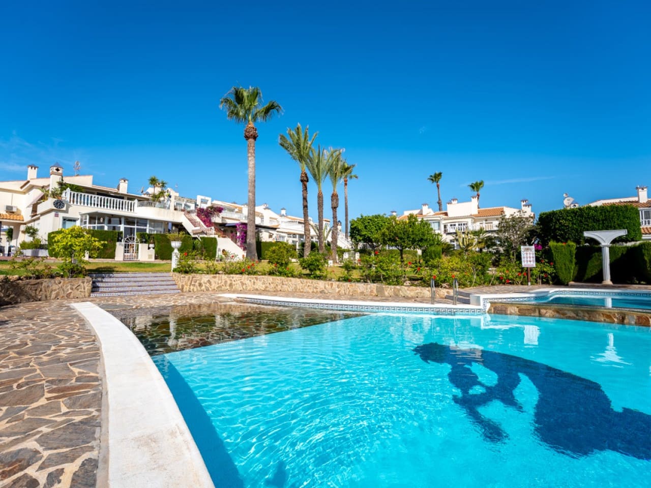 2 soverom Villa til salgs i Los Balcones med svømmebasseng - € 339 900 (Ref: 9934451)
