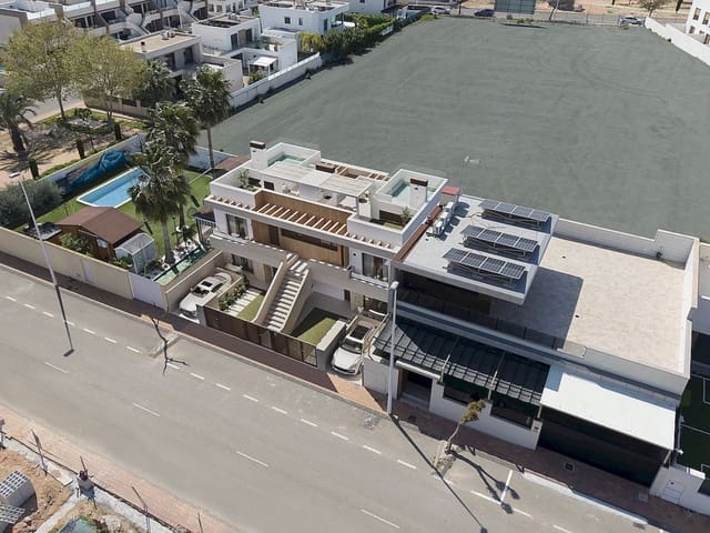 2 camera da letto Villetta a Schiera in vendita in Lo Pagan, San Pedro del Pinatar con piscina garage - 299.900 € (Rif: 9940412)