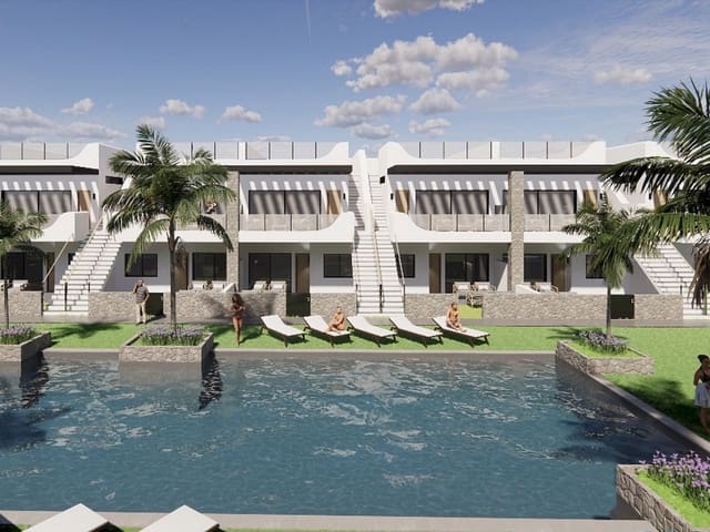 Adosado de 3 habitaciones en Punta Prima, Orihuela en venta con piscina garaje - 370.000 € (Ref: 9963401)