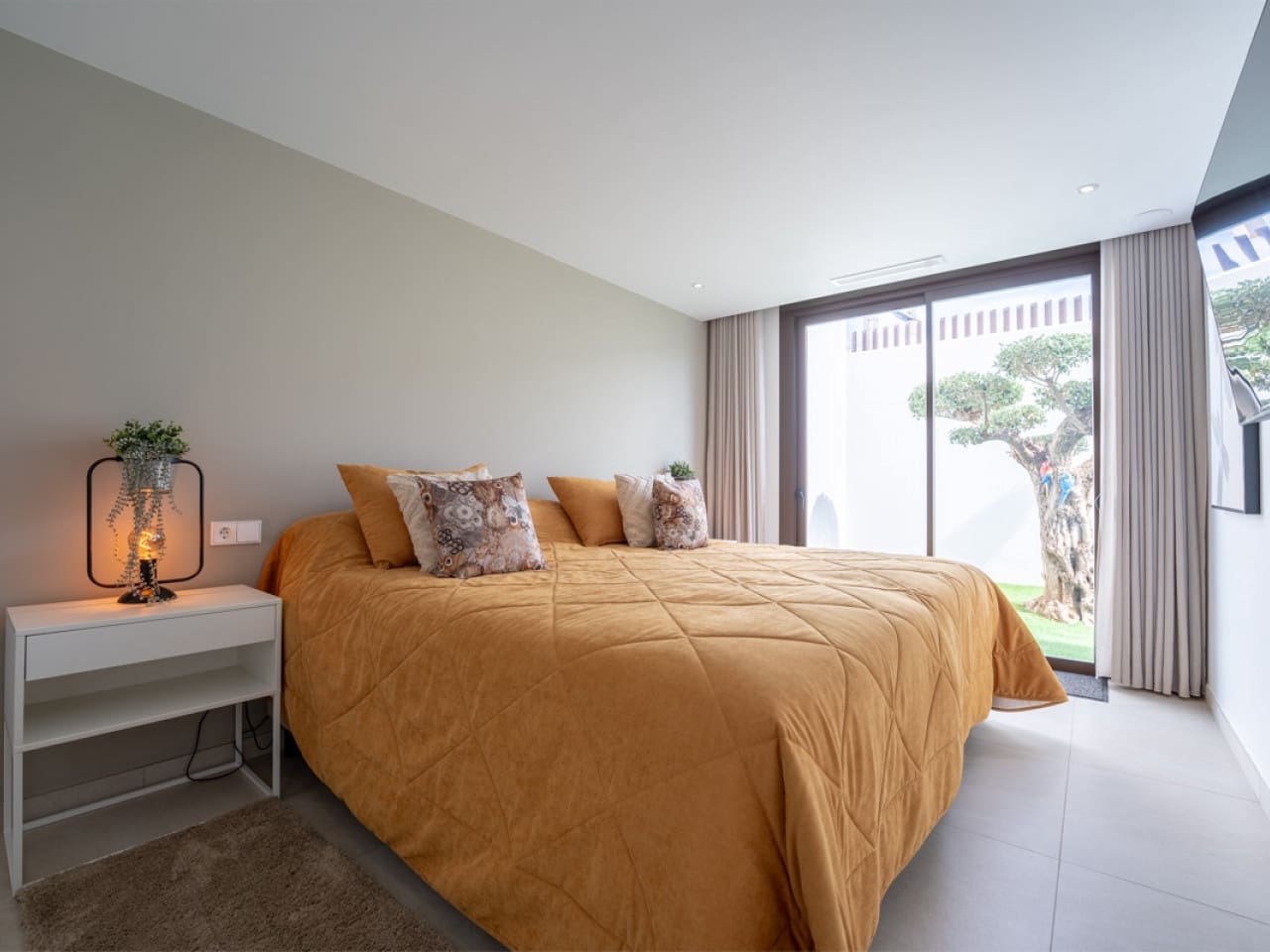 3 bedroom Villa for sale in Ciudad Quesada with pool garage - € 930,000 (Ref: 9970816)