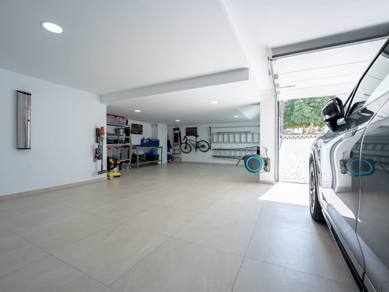 3 bedroom Villa for sale in Ciudad Quesada with pool garage - € 930,000 (Ref: 9970816)