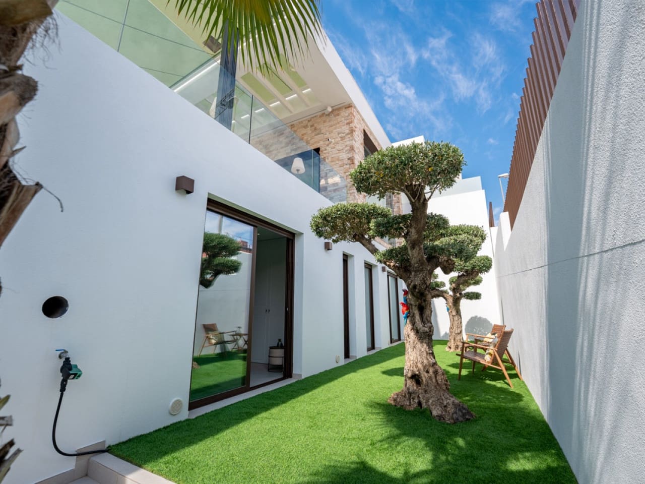 3 bedroom Villa for sale in Ciudad Quesada with pool garage - € 930,000 (Ref: 9970816)