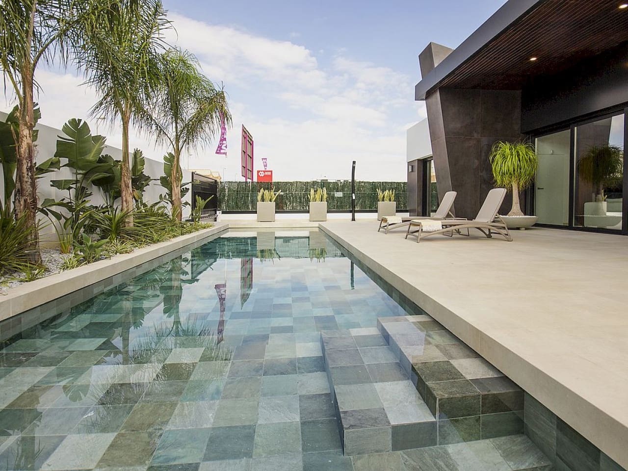 5 soveværelse Villa til salg i Ciudad Quesada med swimmingpool - € 1.099.000 (Ref: 9985201)