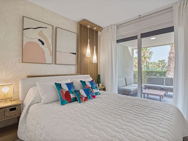 Apartamento de 2 habitaciones en Punta Prima, Orihuela en venta con piscina garaje - 350.000 € (Ref: 9997259)