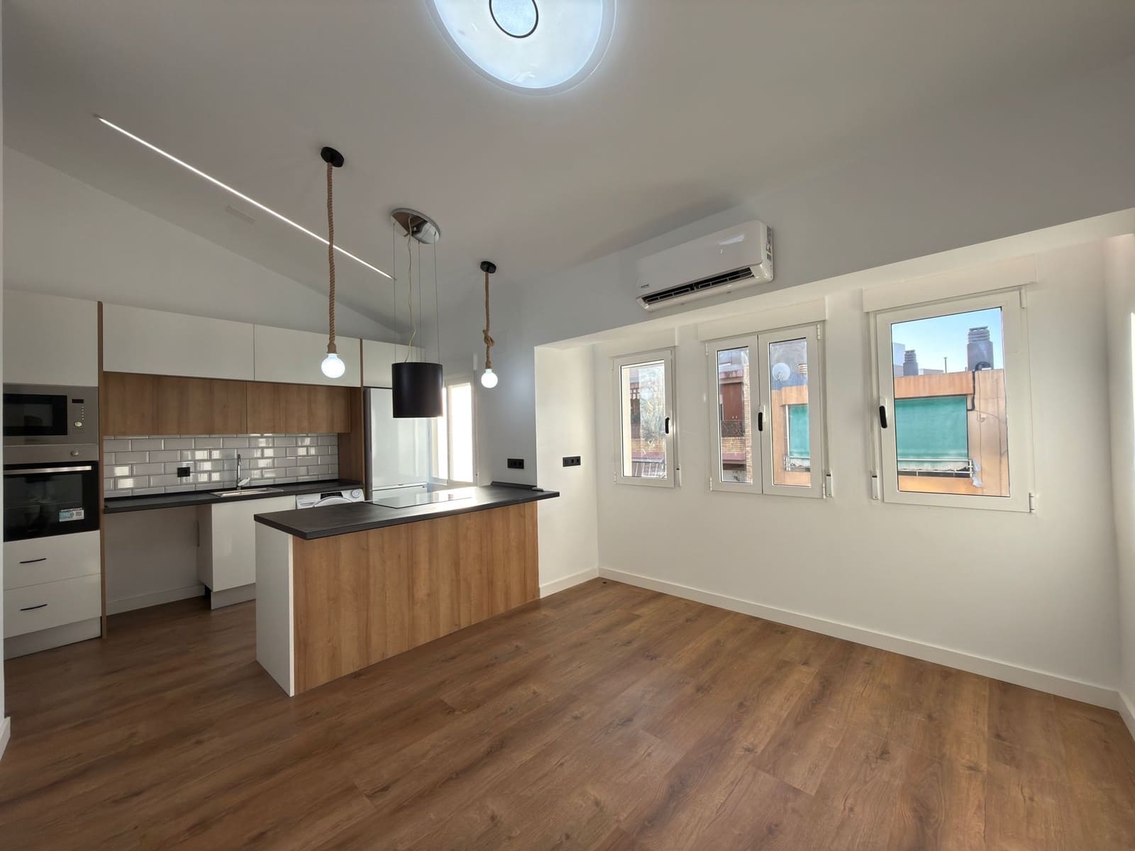 2 soveværelse Lejlighed til salg i Alicante by - € 183.000 (Ref: 9428943)