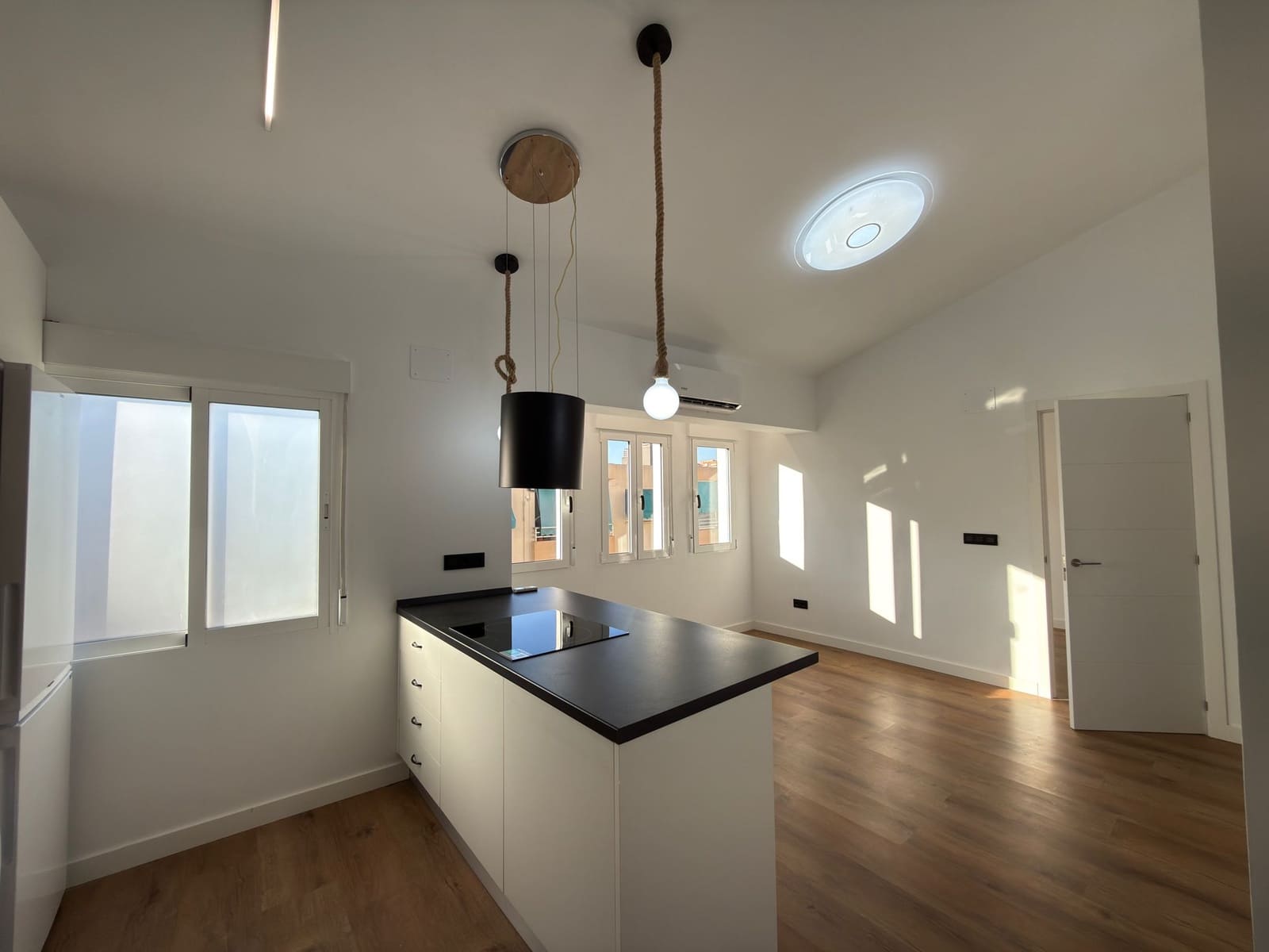 2 soveværelse Lejlighed til salg i Alicante by - € 183.000 (Ref: 9428943)