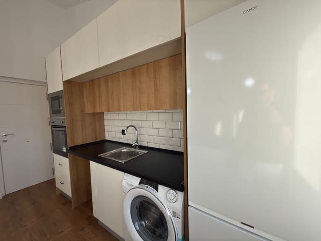 2 soveværelse Lejlighed til salg i San Blas, Alicante by - € 185.000 (Ref: 9428943)