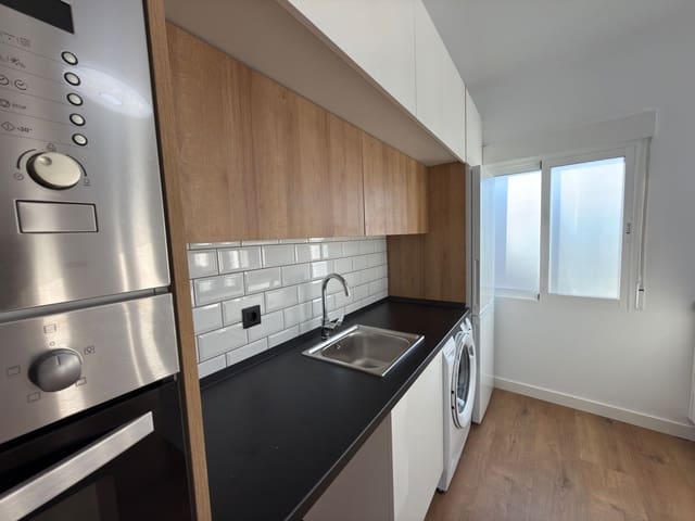 2 soveværelse Lejlighed til salg i San Blas, Alicante by - € 185.000 (Ref: 9428943)