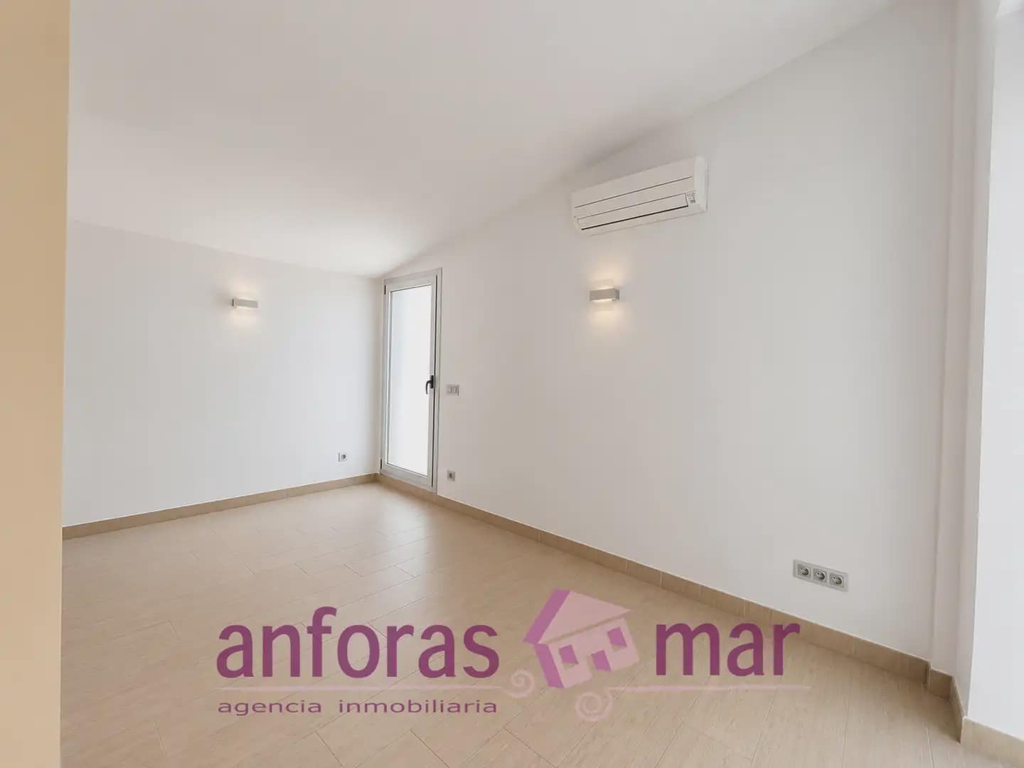 5 bedroom Villa for sale in El Vendrell with pool garage - € 798,000 (Ref: 10018080)