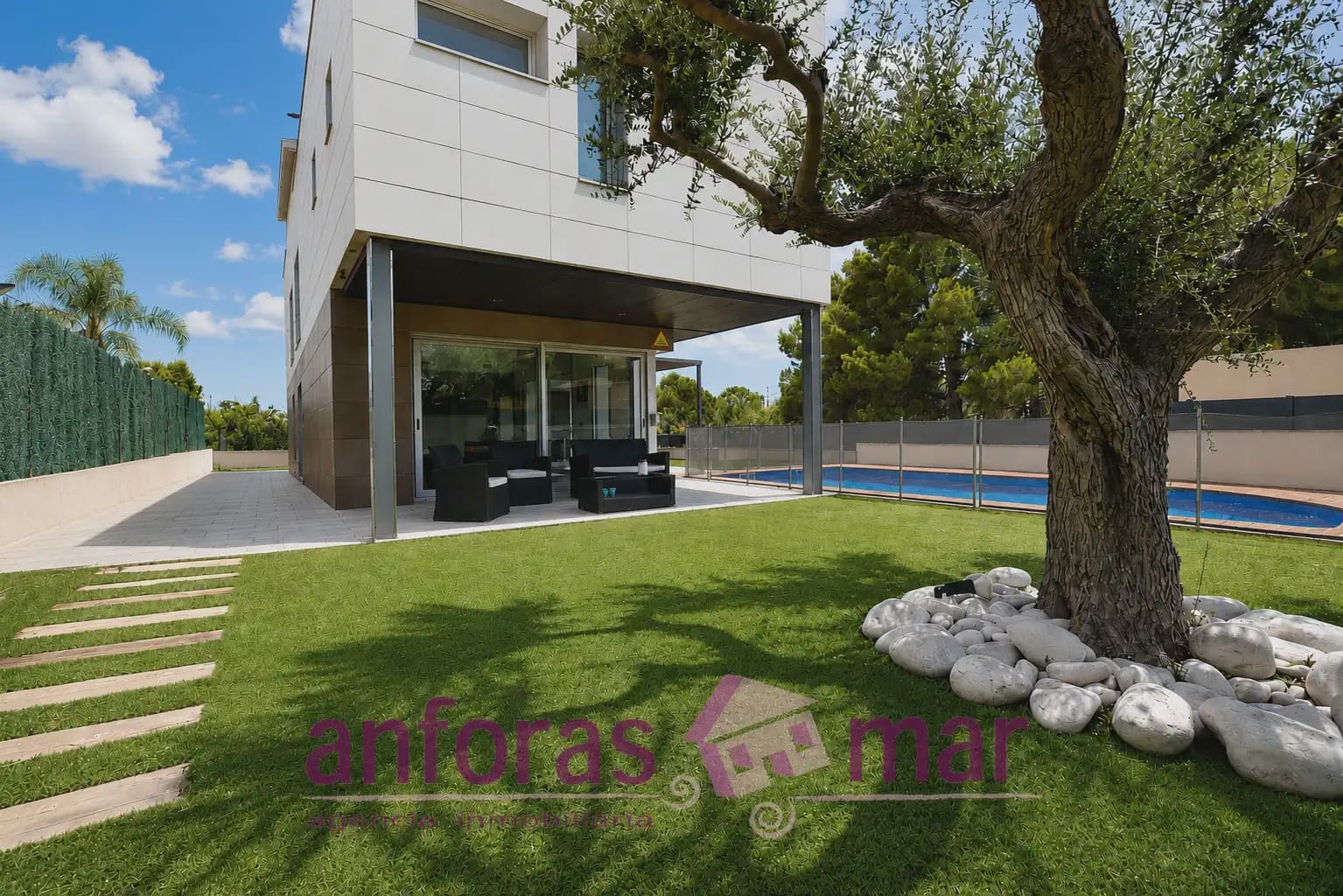 5 bedroom Villa for sale in El Vendrell with pool garage - € 798,000 (Ref: 10018080)