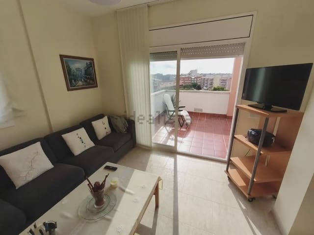 Penthouse de 3 chambres à louer à Torredembarra avec piscine garage - 700 € (Ref: 10041443)