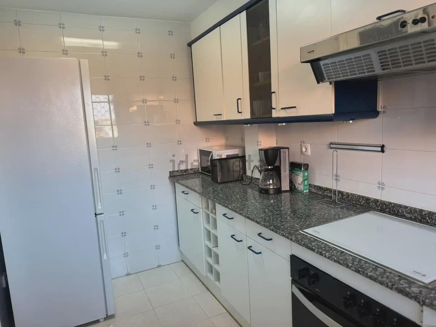 Villa/Maison Mitoyenne de 3 chambres à louer à Torredembarra avec piscine garage - 950 € (Ref: 10041444)
