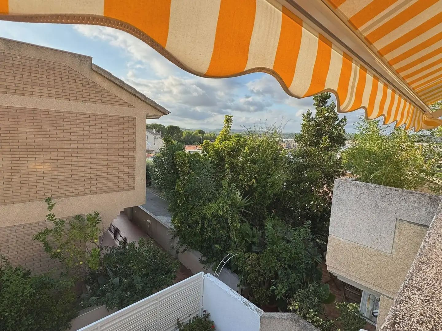Villa/Maison Mitoyenne de 3 chambres à louer à Torredembarra avec piscine garage - 950 € (Ref: 10041444)