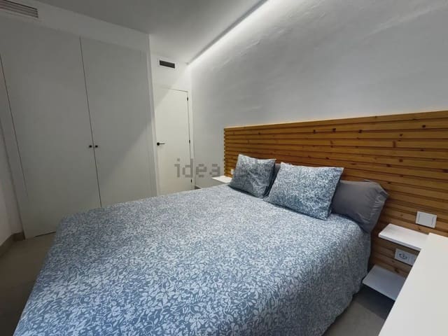 Appartement de 2 chambres à louer à Torredembarra avec piscine garage - 775 € (Ref: 10041445)