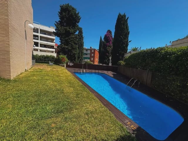 Appartement de 2 chambres à louer à Torredembarra avec piscine garage - 775 € (Ref: 10041445)