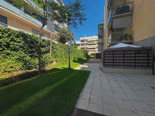 Appartement de 2 chambres à louer à Torredembarra avec piscine garage - 775 € (Ref: 10041445)