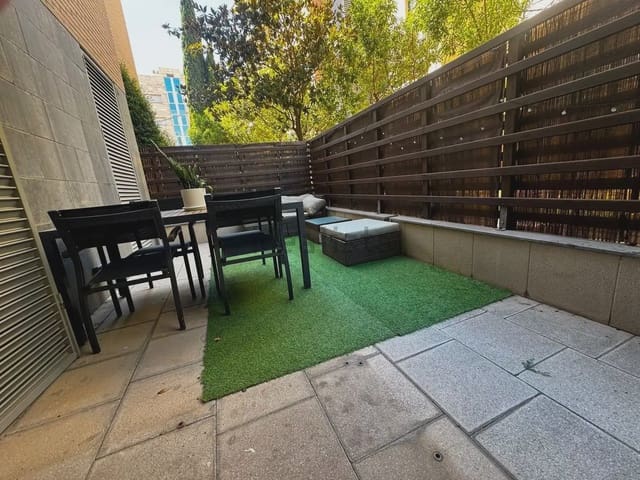 Appartement de 2 chambres à louer à Torredembarra avec piscine garage - 775 € (Ref: 10041445)