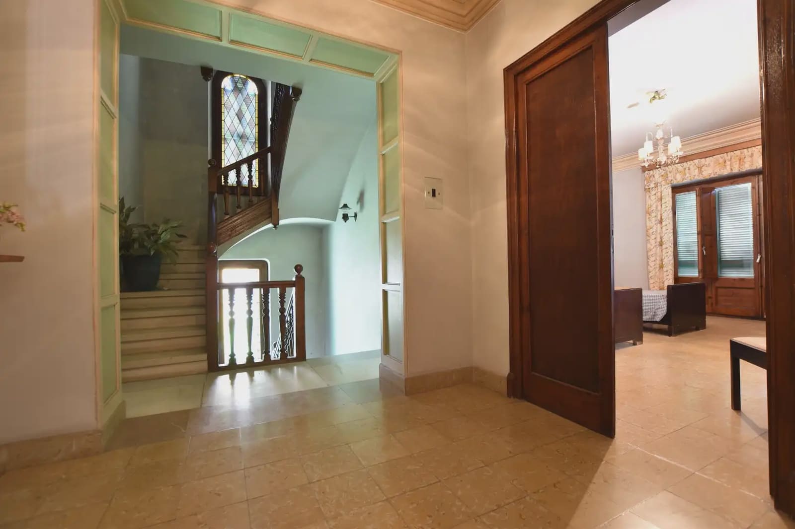 8 sypialnia Willa na sprzedaż w Torredembarra z garażem - 900 000 € (Ref: 10090050)