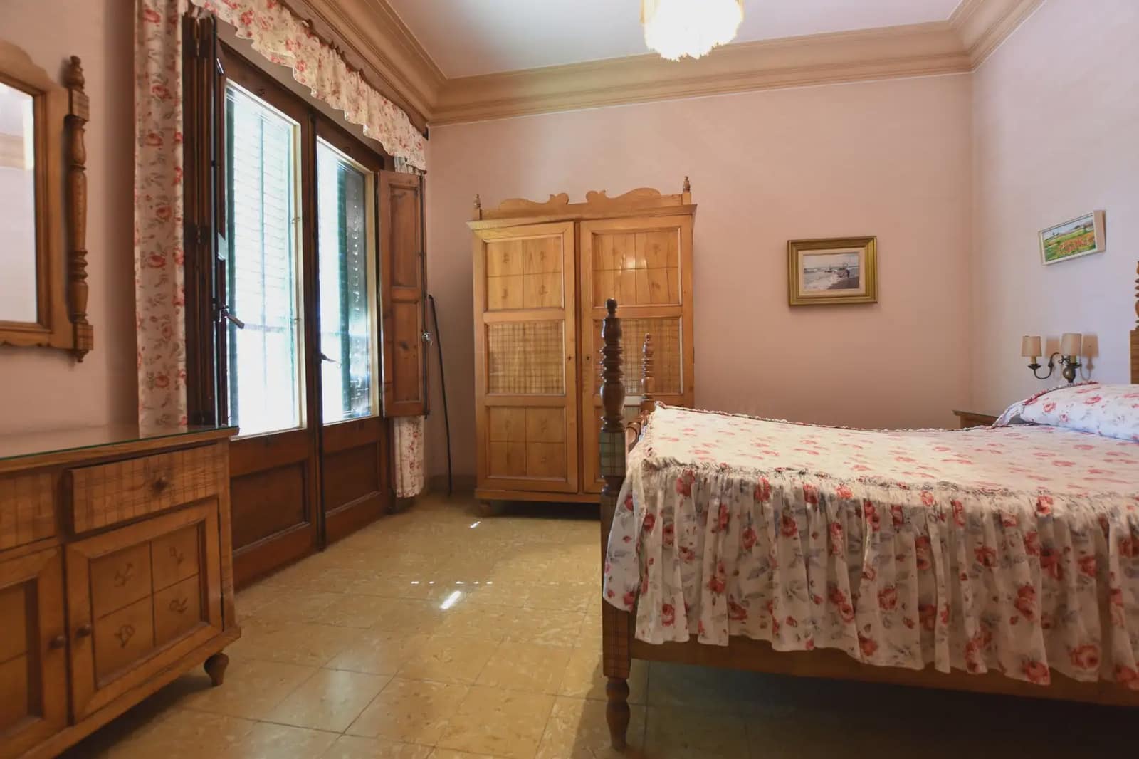 8 sypialnia Willa na sprzedaż w Torredembarra z garażem - 900 000 € (Ref: 10090050)