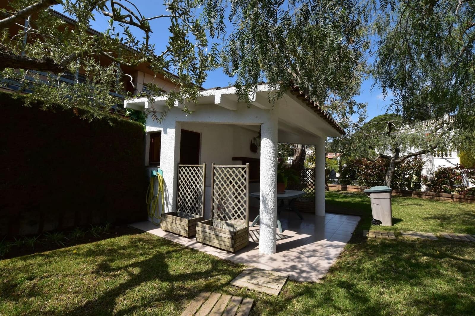 4 bedroom Villa for sale in Tarragona city with pool garage - € 775,000 (Ref: 4798895)