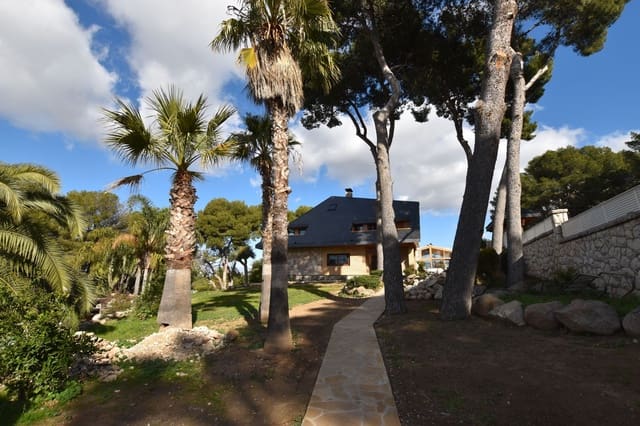 6 soverom Villa til salgs i Salou med svømmebasseng garasje - € 2 700 000 (Ref: 5908199)