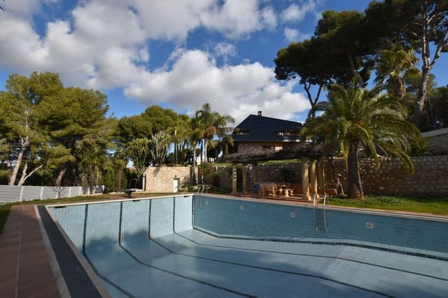 6 soverom Villa til salgs i Salou med svømmebasseng garasje - € 2 700 000 (Ref: 5908199)