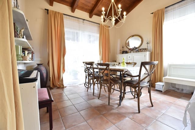 4 bedroom Villa for sale in La Pobla de Montornès with garage - € 417,000 (Ref: 6118669)