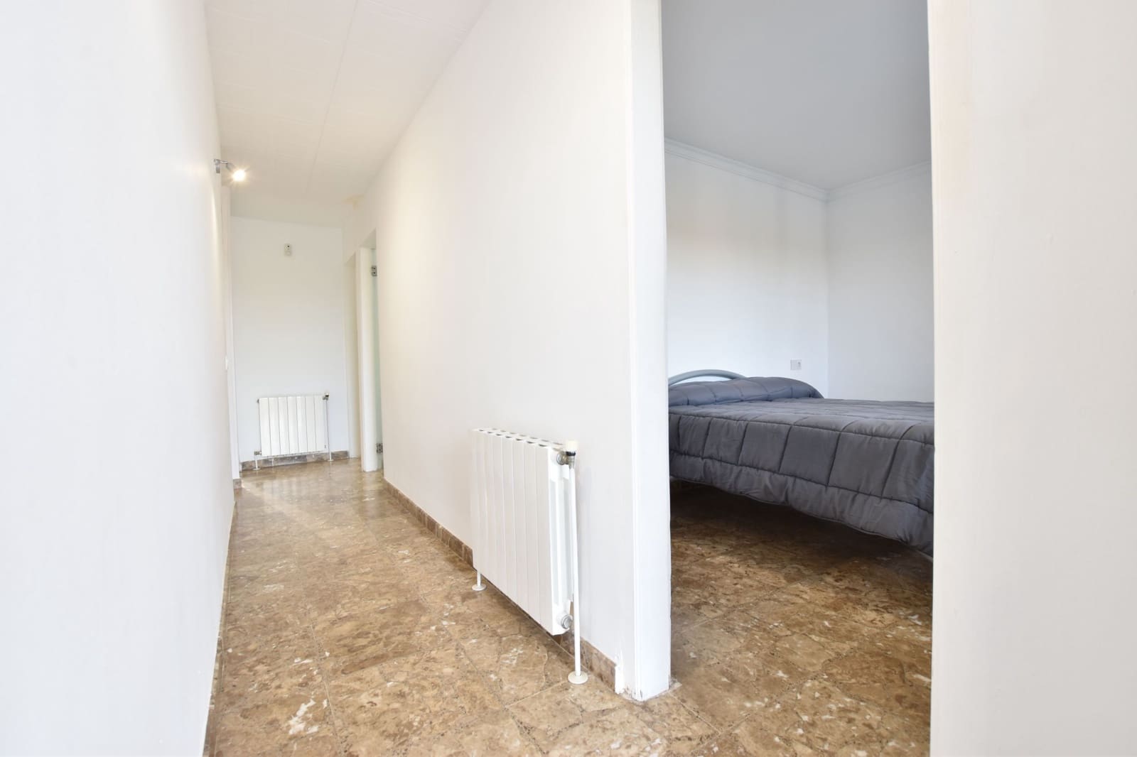 4 bedroom Villa for sale in La Pobla de Montornes with pool garage - € 390,000 (Ref: 7448423)