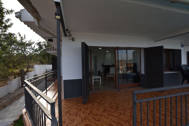 4 bedroom Villa for sale in La Pobla de Montornès with pool garage - € 390,000 (Ref: 7448423)