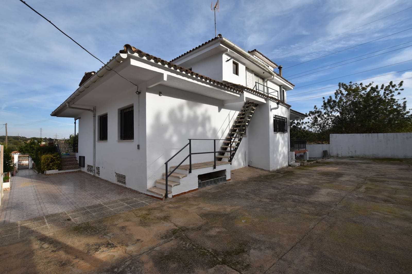 4 bedroom Villa for sale in La Pobla de Montornes with pool garage - € 390,000 (Ref: 7448423)