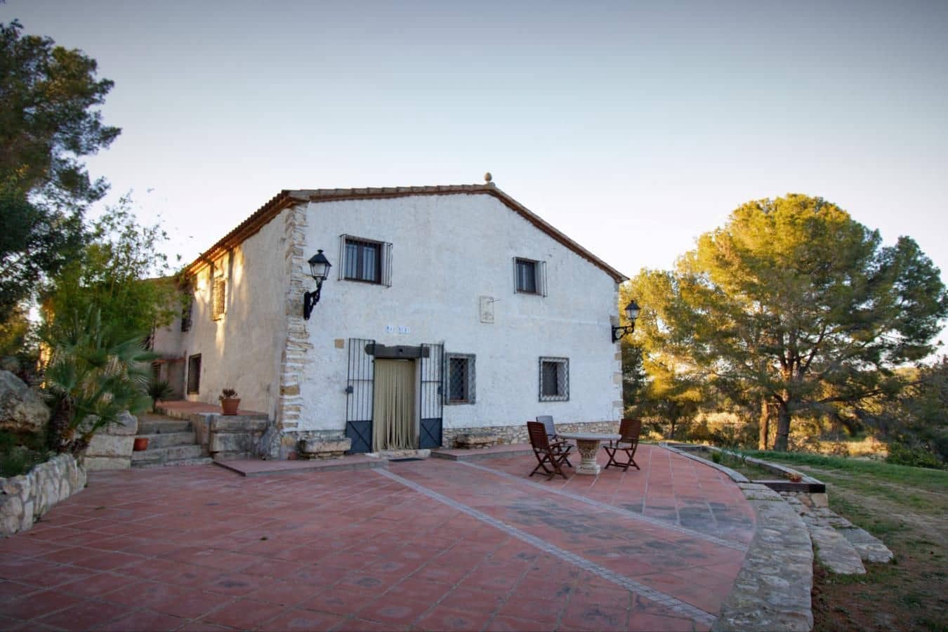 4 soveværelse Finca/Landehus til salg i El Catllar med swimmingpool garage - € 1.050.000 (Ref: 7563450)