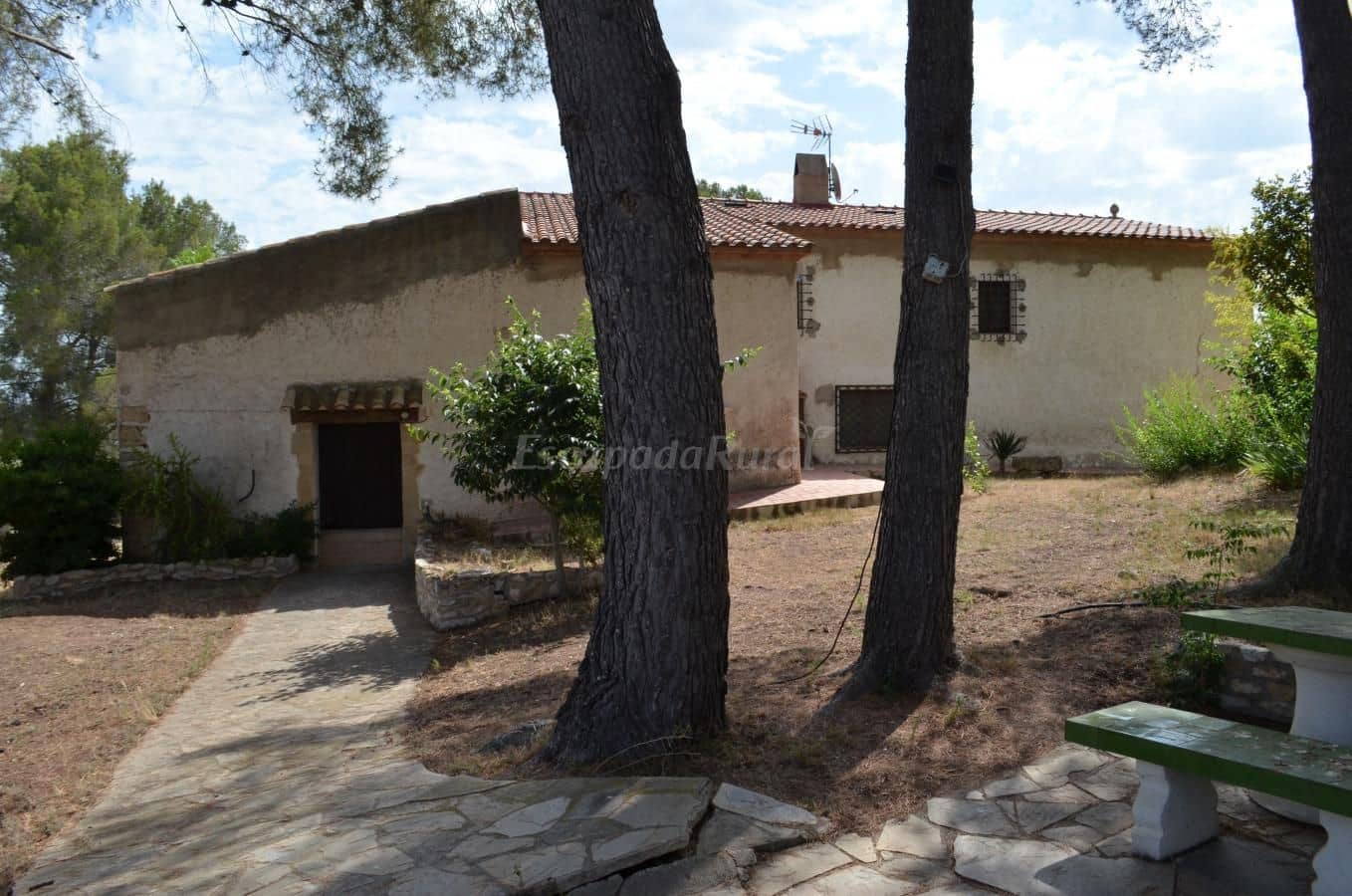 4 soveværelse Finca/Landehus til salg i El Catllar med swimmingpool garage - € 1.050.000 (Ref: 7563450)