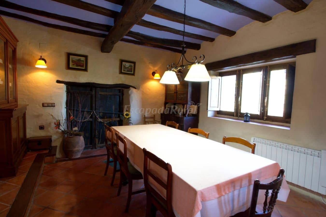 4 soveværelse Finca/Landehus til salg i El Catllar med swimmingpool garage - € 1.050.000 (Ref: 7563450)