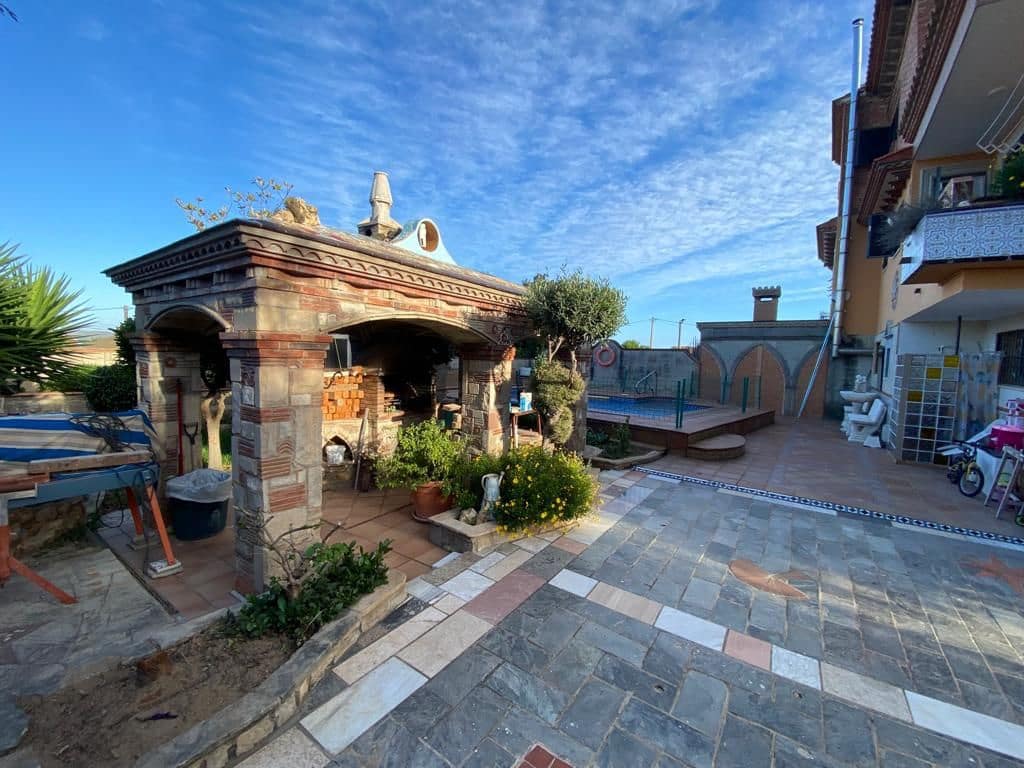 4 soverom Kjedet enebolig til salgs i Altafulla med garasje - € 370 000 (Ref: 7899228)