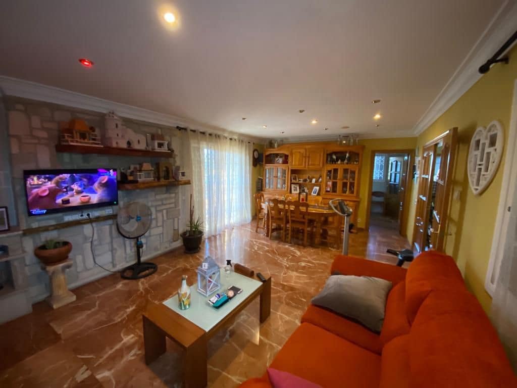 4 soverom Kjedet enebolig til salgs i Altafulla med garasje - € 370 000 (Ref: 7899228)