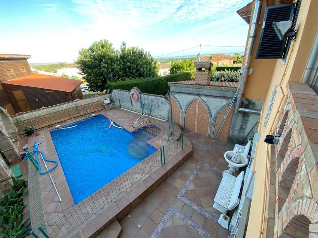 4 soverom Kjedet enebolig til salgs i Altafulla med garasje - € 370 000 (Ref: 7899228)