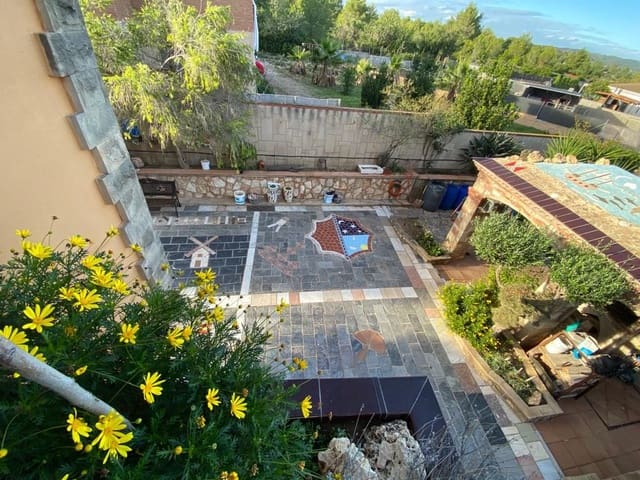 4 quarto Moradia Geminada para venda em Altafulla com garagem - 370 000 € (Ref: 7899228)