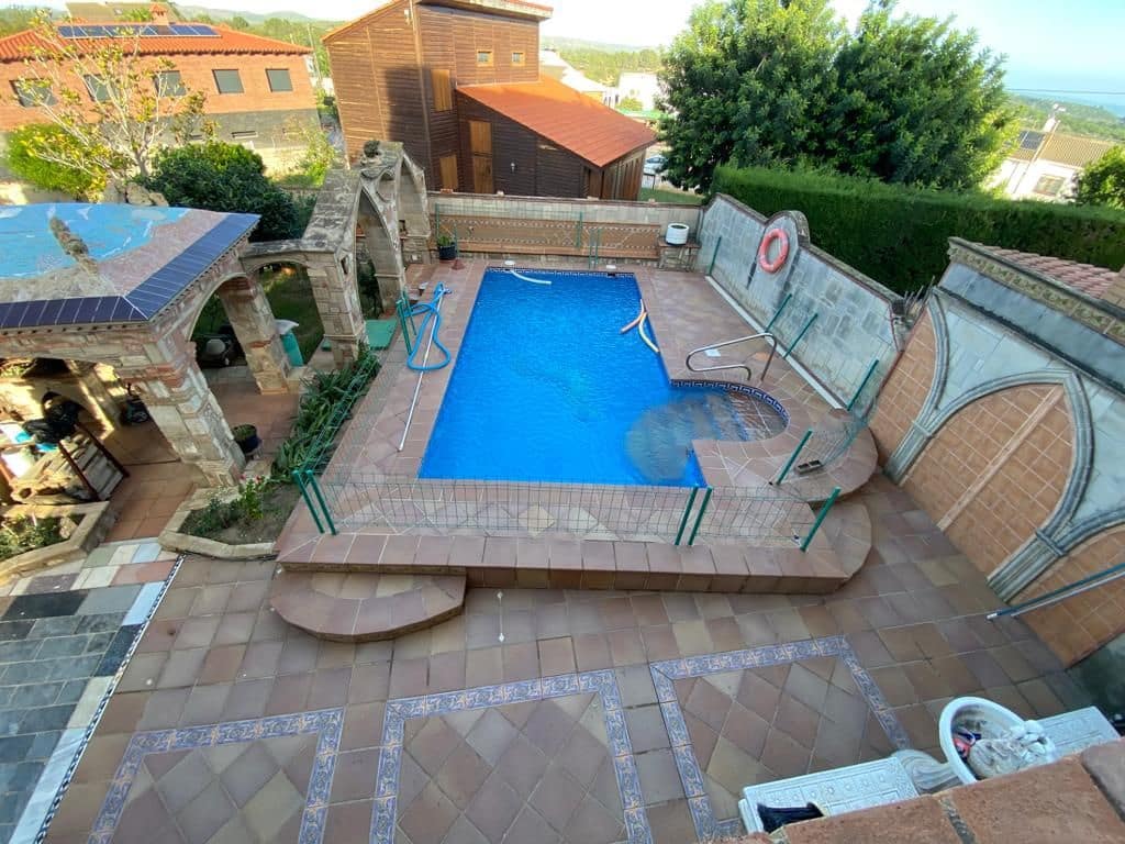 4 soverom Kjedet enebolig til salgs i Altafulla med garasje - € 370 000 (Ref: 7899228)