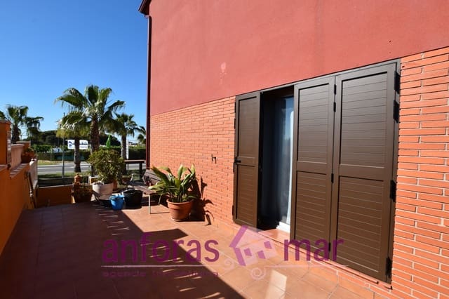 Adosado de 3 habitaciones en Creixell en venta con piscina garaje - 310.000 € (Ref: 8292505)